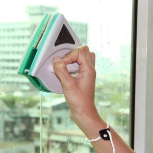 Magnetic Window Cleaner